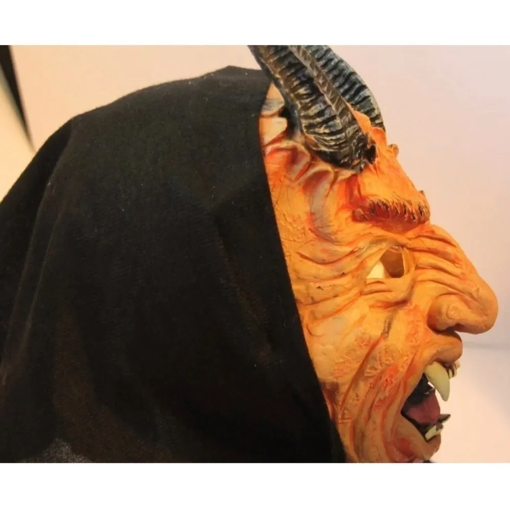 One Devil hooded mask
